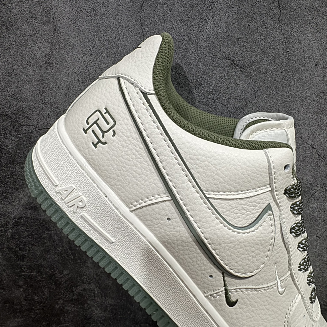 图片[7]-【公司级】海外限量发售 卫冕冠军联名款 Reigning Champ x Nike Air Force 1 \’07 满天星低帮空军一号休闲板鞋 定制皮料 3M反光 原楦原纸板 纯正版型 清洁度完美 内置全掌气垫 货号：RC2369-173 Size：36 36.5 37.5 38 38.5 39 40 40.5 41 42 42.5 43 44 44.5 45 编码：LF290300-莆田鞋批发中心