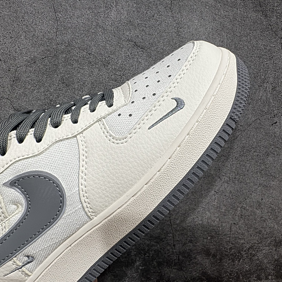 图片[6]-【公司级】海外限量发售 Nike Air Force 1 \’07 Low “暴力熊联名–米灰亚麻”空军一号 低帮 运动鞋 休闲鞋 折边针车 工艺难度大 原楦头原纸板 原装鞋盒 定制五金配件 内置全掌气垫 原厂鞋底货号：KK1988-005 Size：36 36.5 37.5 38 38.5 39 40 40.5 41 42 42.5 43 44 44.5 45 编码：LF310320-鞋库