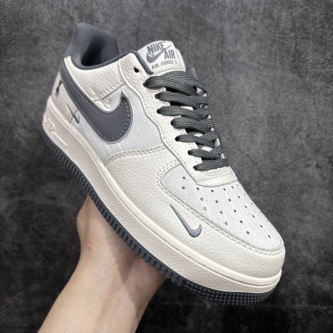 图片[3]-【公司级】海外限量发售 Nike Air Force 1 \’07 Low “暴力熊联名–米灰亚麻”空军一号 低帮 运动鞋 休闲鞋 折边针车 工艺难度大 原楦头原纸板 原装鞋盒 定制五金配件 内置全掌气垫 原厂鞋底货号：KK1988-005 Size：36 36.5 37.5 38 38.5 39 40 40.5 41 42 42.5 43 44 44.5 45 编码：LF310320-鞋库