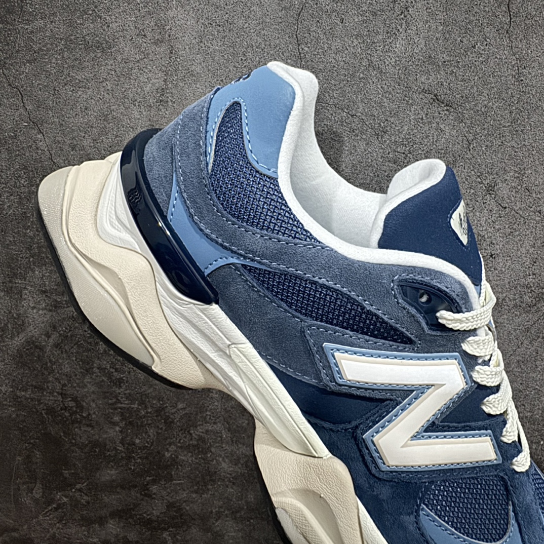 图片[7]-【纯原版】 New Balance NB9060 联名款 复古休闲运动慢跑鞋 白蓝色 U9060EEFn 全套原楦原纸板原厂数据开发 进口三明治网面 原装进口翻毛皮料正确绒感卡色 正确中底拉帮中底网布细节 原厂标裁 带紫光防伪 定制后跟透明水晶模块 冲裁组合 大底贴合程度胶水上色把控完美 整洁度挑战全网艺术家 多道序QC把关品质完善 匠心打造 耗时两个月开发完成 工艺极其复杂难度可想而知 新开独立私模大底 全网唯一正确六层组合大底 高端零售专供产物Size：36 37 37.5 38 38.5 39 40 40.5 41 42 42.5 43 44 45 46.5 编码：JP270300-鞋库