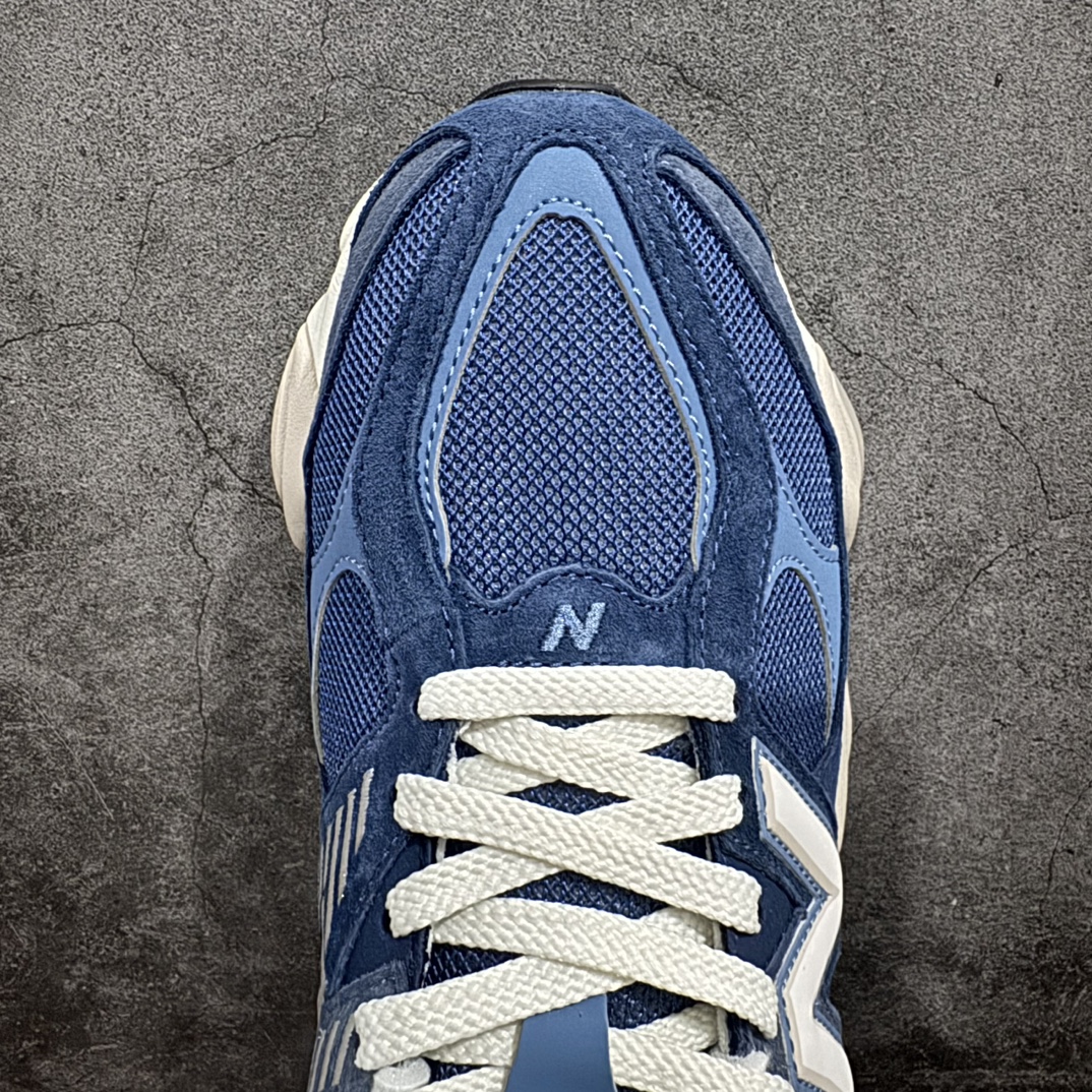 图片[5]-【纯原版】 New Balance NB9060 联名款 复古休闲运动慢跑鞋 白蓝色 U9060EEFn 全套原楦原纸板原厂数据开发 进口三明治网面 原装进口翻毛皮料正确绒感卡色 正确中底拉帮中底网布细节 原厂标裁 带紫光防伪 定制后跟透明水晶模块 冲裁组合 大底贴合程度胶水上色把控完美 整洁度挑战全网艺术家 多道序QC把关品质完善 匠心打造 耗时两个月开发完成 工艺极其复杂难度可想而知 新开独立私模大底 全网唯一正确六层组合大底 高端零售专供产物Size：36 37 37.5 38 38.5 39 40 40.5 41 42 42.5 43 44 45 46.5 编码：JP270300-鞋库