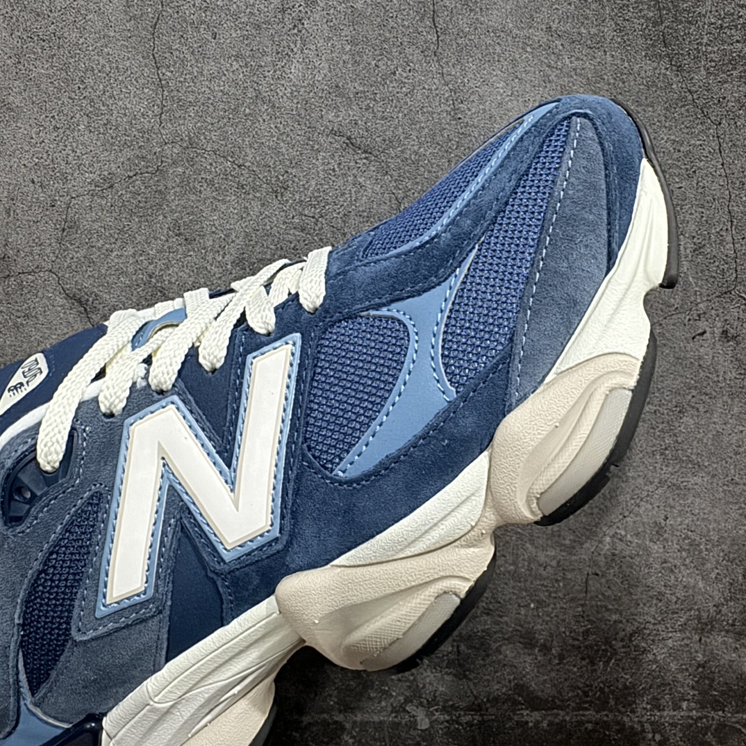 图片[6]-【纯原版】 New Balance NB9060 联名款 复古休闲运动慢跑鞋 白蓝色 U9060EEFn 全套原楦原纸板原厂数据开发 进口三明治网面 原装进口翻毛皮料正确绒感卡色 正确中底拉帮中底网布细节 原厂标裁 带紫光防伪 定制后跟透明水晶模块 冲裁组合 大底贴合程度胶水上色把控完美 整洁度挑战全网艺术家 多道序QC把关品质完善 匠心打造 耗时两个月开发完成 工艺极其复杂难度可想而知 新开独立私模大底 全网唯一正确六层组合大底 高端零售专供产物Size：36 37 37.5 38 38.5 39 40 40.5 41 42 42.5 43 44 45 46.5 编码：JP270300-鞋库