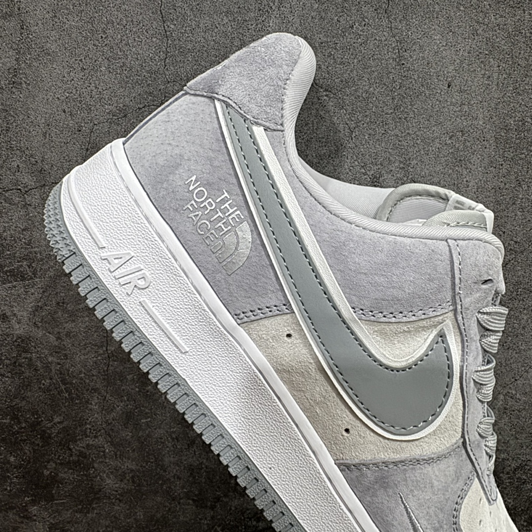 图片[7]-【公司级】海外限量发售 Nike Air Force 1 \’07 Low “北面联名–银灰猪八”空军一号 低帮 运动鞋 休闲鞋 折边针车 工艺难度大 原楦头原纸板 原装鞋盒 定制五金配件 内置全掌气垫 原厂鞋底货号：KK3333-004 Size：36 36.5 37.5 38 38.5 39 40 40.5 41 42 42.5 43 44 44.5 45 编码：HXS310320-鞋库