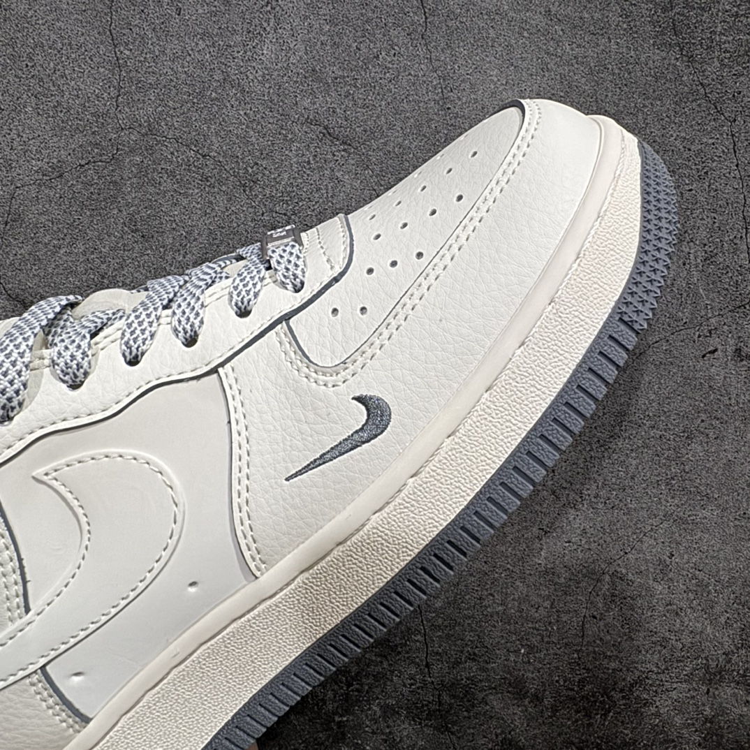 图片[6]-【公司级】海外限量发售NIke Air Force 1 \’07 Low “Supreme北面联名–透心米灰”空军一号 低帮 运动鞋 休闲鞋 折边针车 工艺难度大 原楦头原纸板 原装鞋盒 定制五金配件 内置全掌气垫 原厂鞋底货号：XZ1996-710 Size：36 36.5 37.5 38 38.5 39 40 40.5 41 42 42.5 43 44 44.5 45 编码：HXS310320-鞋库