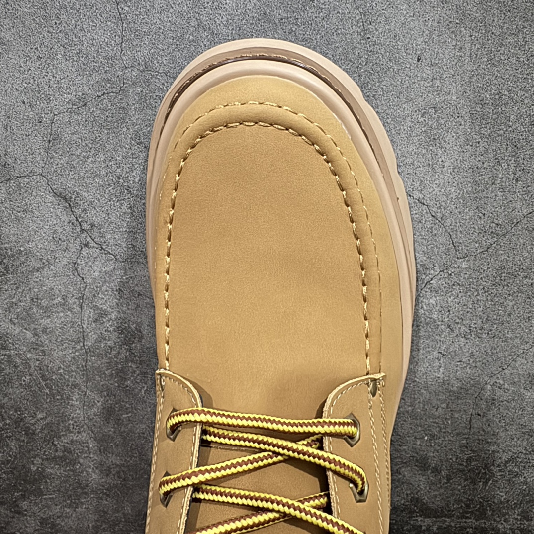 图片[5]-【广东纯原版本】Lv x Timberland Lv联名添柏岚大黄靴 顶奢流量品牌与时代经典的结合之作 巴黎时装首秀n#代购专供品质 高弹Modern 外置防滑橡塑发泡超轻大底 系带设计 穿脱十分方便 采用TPU模压定型真皮鞋面材质#EVA轻翼科技外底具有防滑,耐磨和良好的弹性Pharrell Williams充分发挥了作为Louis Vuitton创意总监的角色 这款鞋重新定义了6英寸大黄靴的经典设计 致敬1996年Grandmaster Flash经典黄靴造型n原厂五金鞋带扣 工艺全新升级中山大厂代工 原单进口皮料独立私模大底，正确logo，n原装一致头层磨砂皮 搭配经典老花领口n全新原厂包装鞋盒 市场独家供应 尺码：38-44（皮鞋码） 编码：TL430350-鞋库