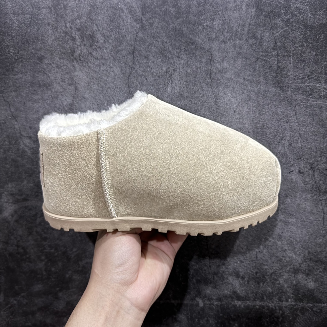 【X1广东礼盒版】市面顶级版本 UGG 卡皮拉巴 1.5cm厚底1158215n 女款 小红书爆款n广州外贸大厂生产 鞋头到鞋垫真羊皮毛一体 独立外盒包装 芯片 带防水工艺 区别市面任何版本1.5Ccm薄底 独立原版开发大底 羊绒鞋垫 冬季保暖外出 家居都是很适合的选择 进年uug推出款式系列 局部偏向年轻消费者喜好 也走到时尚潮流穿搭的前沿 鞋身材质 防泼水涂层翻毛皮鞋面 17毫米UGGPURE™植入式羊毛内底 轻便防滑舒适橡胶外底 带有品牌LOGO商标 带全套包装  尺码: 35 36 37 38 39 40 编码：HH340360-鞋库