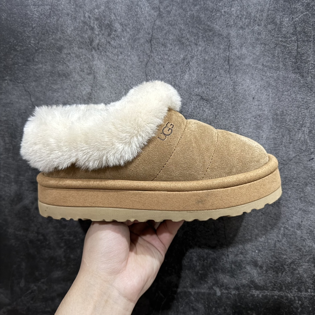 【X1广东礼盒版】市面顶级版本 UGG 毛毛虫厚底4cm 厚底1146390n 女款 小红书爆款n广州外贸大厂生产 鞋头到鞋垫真羊皮毛一体 独立外盒包装 芯片 带防水工艺 区别市面任何版本1.5Ccm薄底 独立原版开发大底 羊绒鞋垫 冬季保暖外出 家居都是很适合的选择 进年uug推出款式系列 局部偏向年轻消费者喜好 也走到时尚潮流穿搭的前沿 鞋身材质 防泼水涂层翻毛皮鞋面 17毫米UGGPURE™植入式羊毛内底 轻便防滑舒适橡胶外底 带有品牌LOGO商标 带全套包装  尺码: 35 36 37 38 39 40 编码：HH340360-鞋库