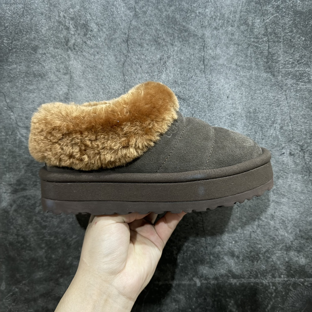 【X1广东礼盒版】市面顶级版本 UGG 毛毛虫厚底4cm 厚底1146390n 女款 小红书爆款n广州外贸大厂生产 鞋头到鞋垫真羊皮毛一体 独立外盒包装 芯片 带防水工艺 区别市面任何版本1.5Ccm薄底 独立原版开发大底 羊绒鞋垫 冬季保暖外出 家居都是很适合的选择 进年uug推出款式系列 局部偏向年轻消费者喜好 也走到时尚潮流穿搭的前沿 鞋身材质 防泼水涂层翻毛皮鞋面 17毫米UGGPURE™植入式羊毛内底 轻便防滑舒适橡胶外底 带有品牌LOGO商标 带全套包装  尺码: 35 36 37 38 39 40 编码：HH340360-鞋库