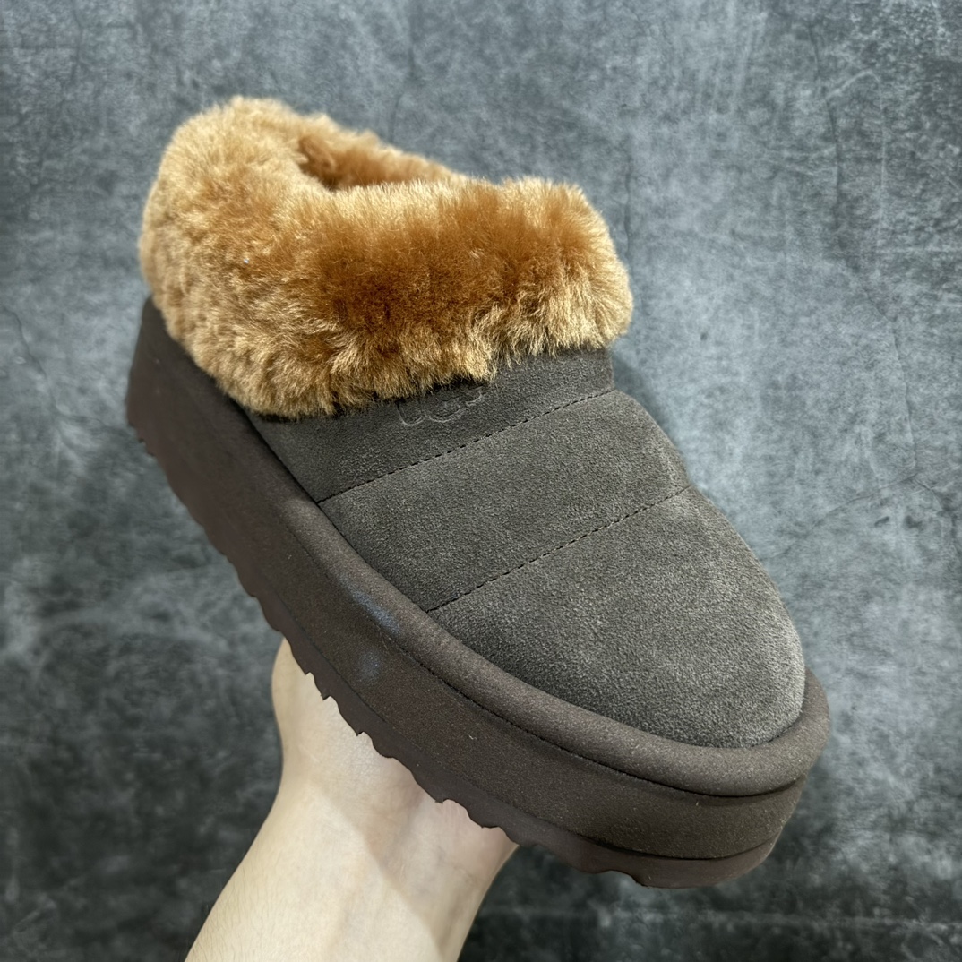 图片[3]-【X1广东礼盒版】市面顶级版本 UGG 毛毛虫厚底4cm 厚底1146390n 女款 小红书爆款n广州外贸大厂生产 鞋头到鞋垫真羊皮毛一体 独立外盒包装 芯片 带防水工艺 区别市面任何版本1.5Ccm薄底 独立原版开发大底 羊绒鞋垫 冬季保暖外出 家居都是很适合的选择 进年uug推出款式系列 局部偏向年轻消费者喜好 也走到时尚潮流穿搭的前沿 鞋身材质 防泼水涂层翻毛皮鞋面 17毫米UGGPURE™植入式羊毛内底 轻便防滑舒适橡胶外底 带有品牌LOGO商标 带全套包装  尺码: 35 36 37 38 39 40 编码：HH340360-鞋库