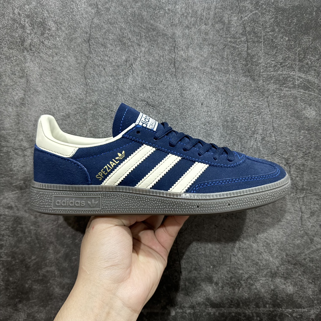 【纯原Top版】Adidas Handball Spezial  阿迪达斯经典款牛皮复古休闲板鞋 黄白生胶 IF7087n原厂原档案开发出品 皮料切割干净无任何毛边鞋型细节完美 超高清洁度 市场最高版本  尺码：35.5 36 36.5 37 38 38.5 39 40 40.5 41 42 42.5 43 44 44.5 45 编码：TO240260-鞋库