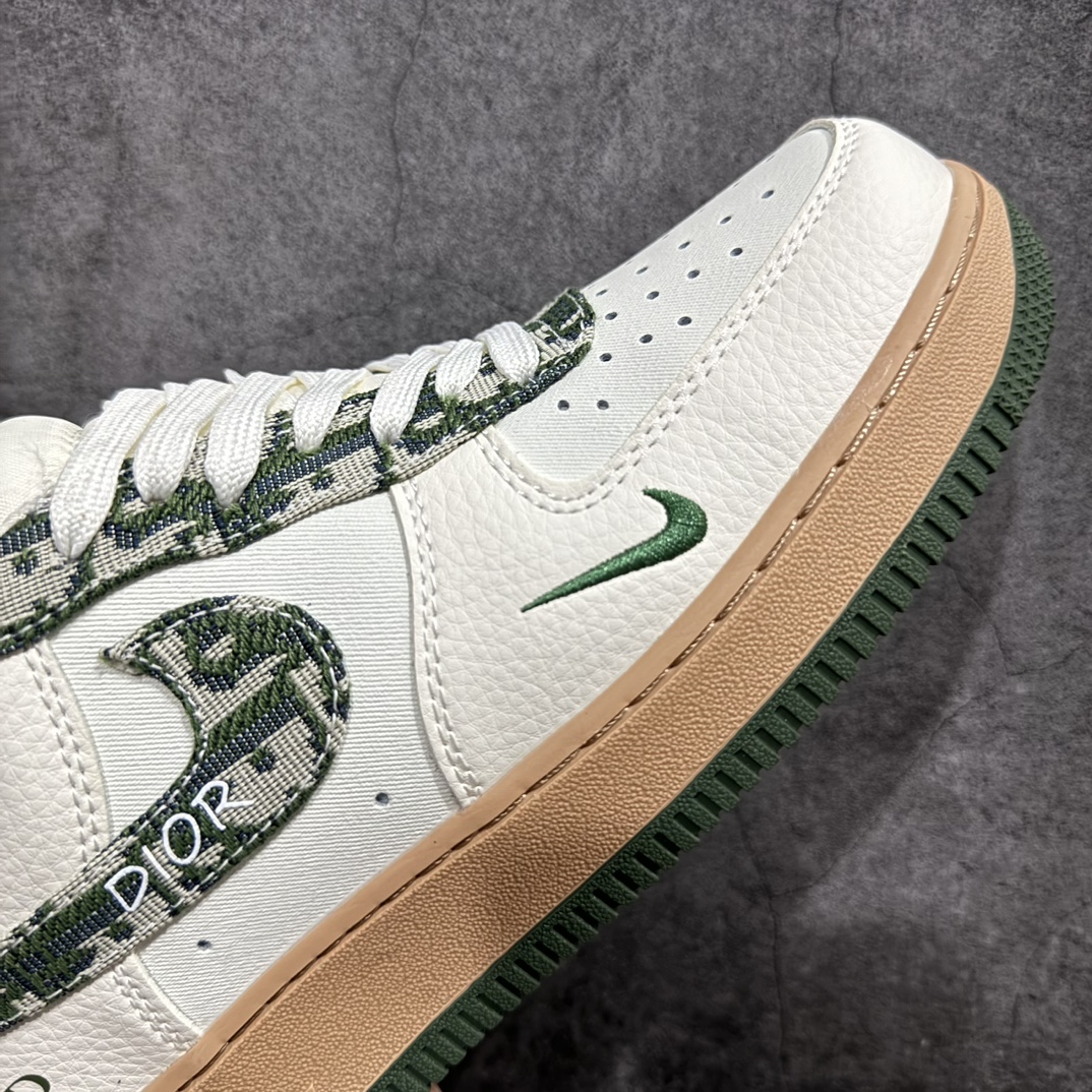 图片[6]-【公司级】海外限量发售Nike Air Force 1 \’07 Low “迪奥联名–米绿花纹勾”空军一号 低帮 运动鞋 休闲鞋 折边针车 工艺难度大 原楦头原纸板 原装鞋盒 定制五金配件 内置全掌气垫 原厂鞋底货号：KK1988-010 Size：36 36.5 37.5 38 38.5 39 40 40.5 41 42 42.5 43 44 44.5 45 编码：HXS310320-鞋库