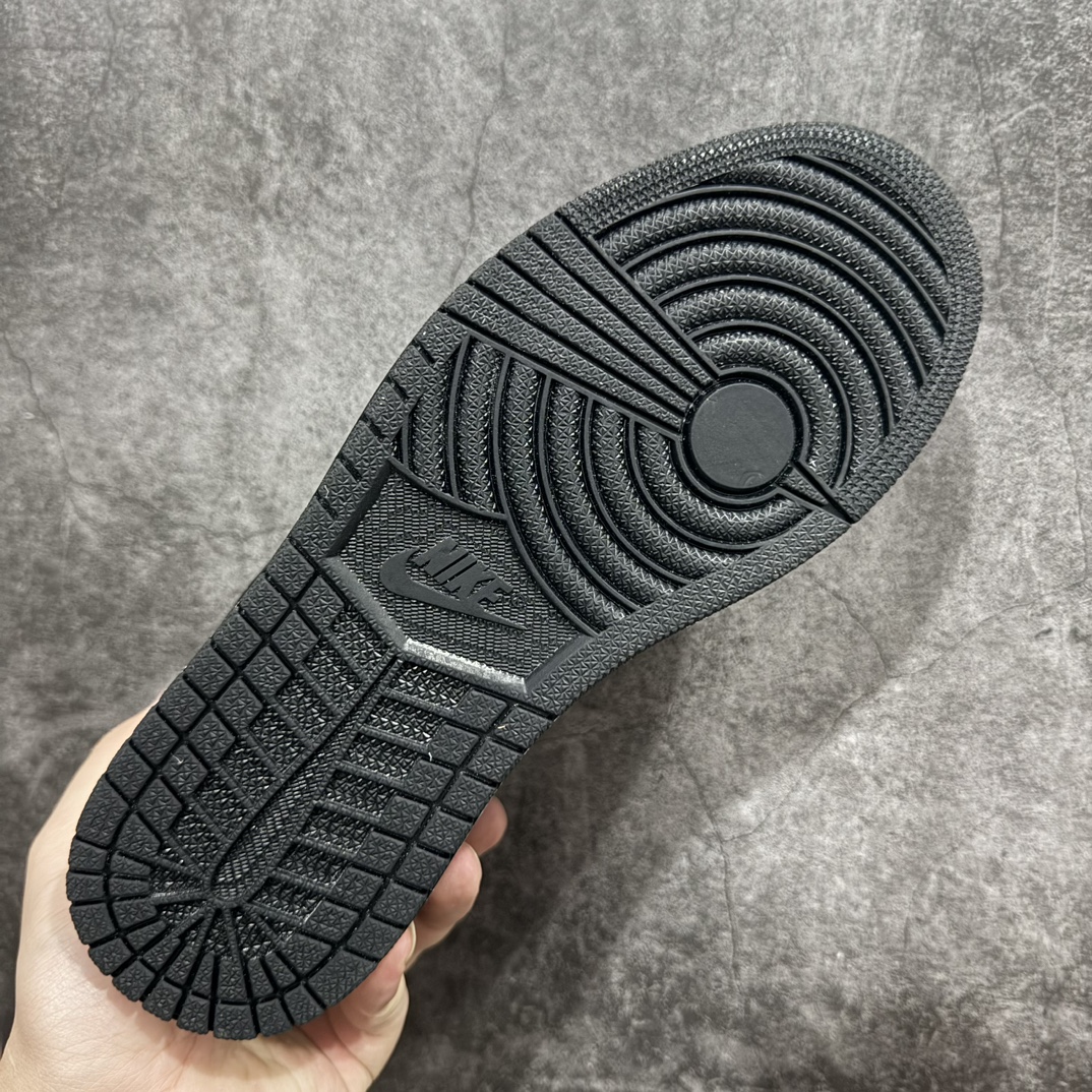 图片[9]-【lw福利版】Air Jordan AJ1 Low 低帮系列 品质全新升级 七十多色陆续出货 知名大厂出品 工厂配套商长期套现 正常出厂触碰不到的单价 百分百全新货品 零氧化发霉 给足利润空间操作 超乎所想的高性价比 原装楦头纸板开发 完美鞋型 超高清洁度 鞋型不臃肿别扭 原厂内置全掌气垫 A模大底 鞋舌AJ原厂专用牛津布 AJ专用反口珍珠布 原厂无杂质高弹内里海棉 特殊封边弹力鞋带 原鞋开模 拒绝公底 购置公司同步原材料 都有细节原汁原味 忠于原版 尺码：36 36.5 37.5 38 38.5 39 40 40.5 41 42 42.5 43 44 44.5 45 46 47.5-选品中心