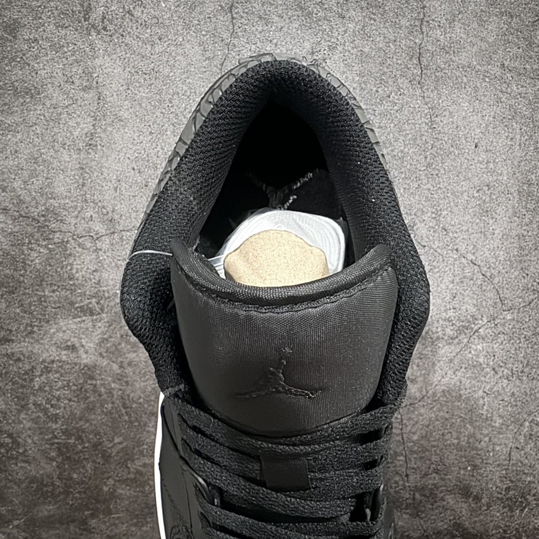 图片[8]-【lw福利版】Air Jordan AJ1 Low 低帮系列 品质全新升级 七十多色陆续出货 知名大厂出品 工厂配套商长期套现 正常出厂触碰不到的单价 百分百全新货品 零氧化发霉 给足利润空间操作 超乎所想的高性价比 原装楦头纸板开发 完美鞋型 超高清洁度 鞋型不臃肿别扭 原厂内置全掌气垫 A模大底 鞋舌AJ原厂专用牛津布 AJ专用反口珍珠布 原厂无杂质高弹内里海棉 特殊封边弹力鞋带 原鞋开模 拒绝公底 购置公司同步原材料 都有细节原汁原味 忠于原版 尺码：36 36.5 37.5 38 38.5 39 40 40.5 41 42 42.5 43 44 44.5 45 46 47.5-选品中心