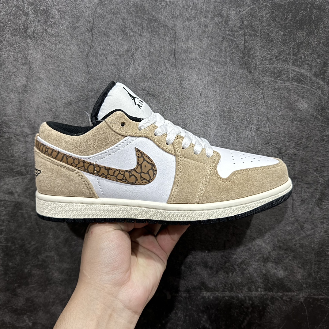 图片[3]-【lw福利版】Air Jordan AJ1 Low 低帮系列 品质全新升级 七十多色陆续出货 知名大厂出品 工厂配套商长期套现 正常出厂触碰不到的单价 百分百全新货品 零氧化发霉 给足利润空间操作 超乎所想的高性价比 原装楦头纸板开发 完美鞋型 超高清洁度 鞋型不臃肿别扭 原厂内置全掌气垫 A模大底 鞋舌AJ原厂专用牛津布 AJ专用反口珍珠布 原厂无杂质高弹内里海棉 特殊封边弹力鞋带 原鞋开模 拒绝公底 购置公司同步原材料 都有细节原汁原味 忠于原版 尺码：36 36.5 37.5 38 38.5 39 40 40.5 41 42 42.5 43 44 44.5 45 46 47.5-选品中心