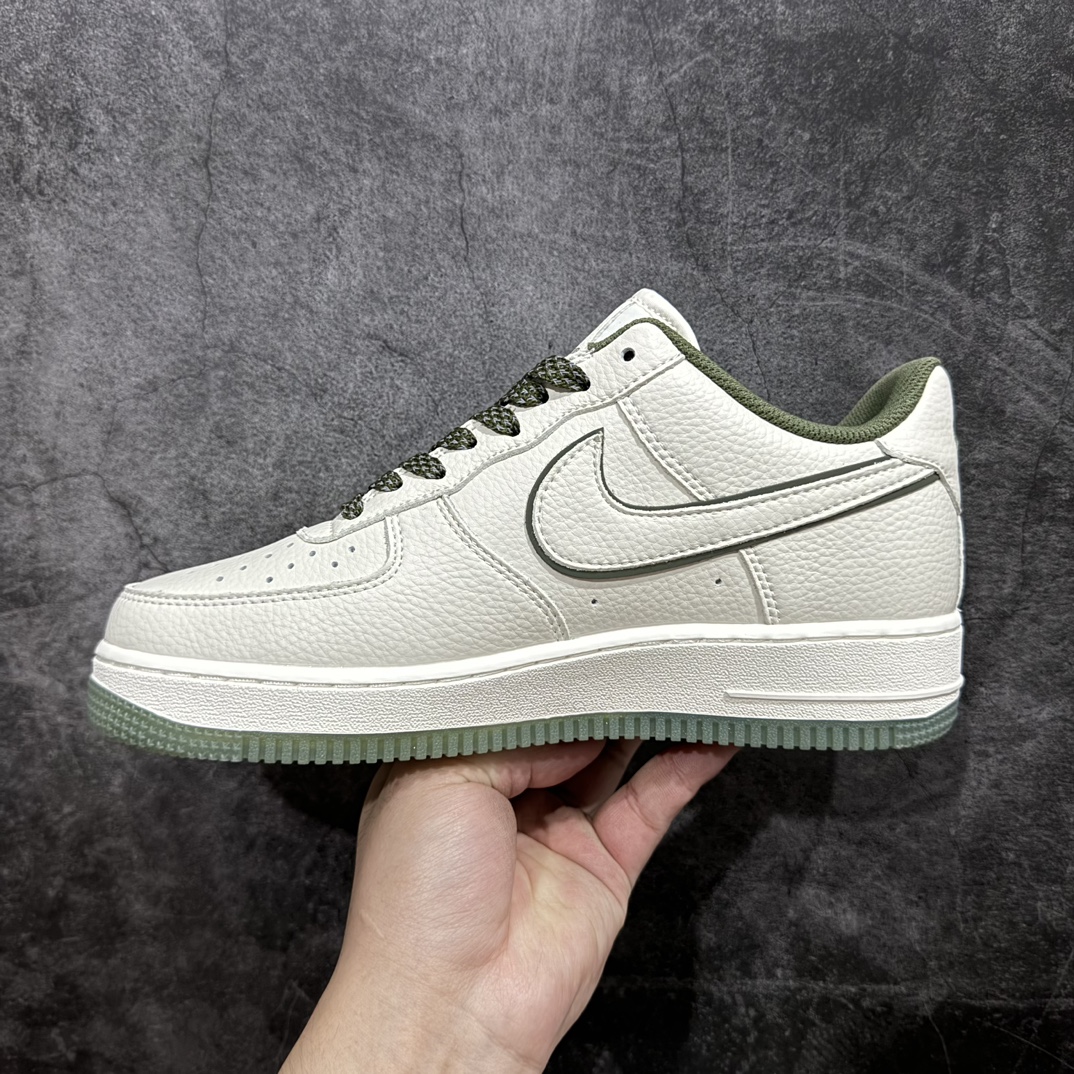 图片[2]-【公司级】海外限量发售 卫冕冠军联名款 Reigning Champ x Nike Air Force 1 \’07 满天星低帮空军一号休闲板鞋 定制皮料 3M反光 原楦原纸板 纯正版型 清洁度完美 内置全掌气垫 货号：RC2369-173 Size：36 36.5 37.5 38 38.5 39 40 40.5 41 42 42.5 43 44 44.5 45 编码：LF290300-鞋库