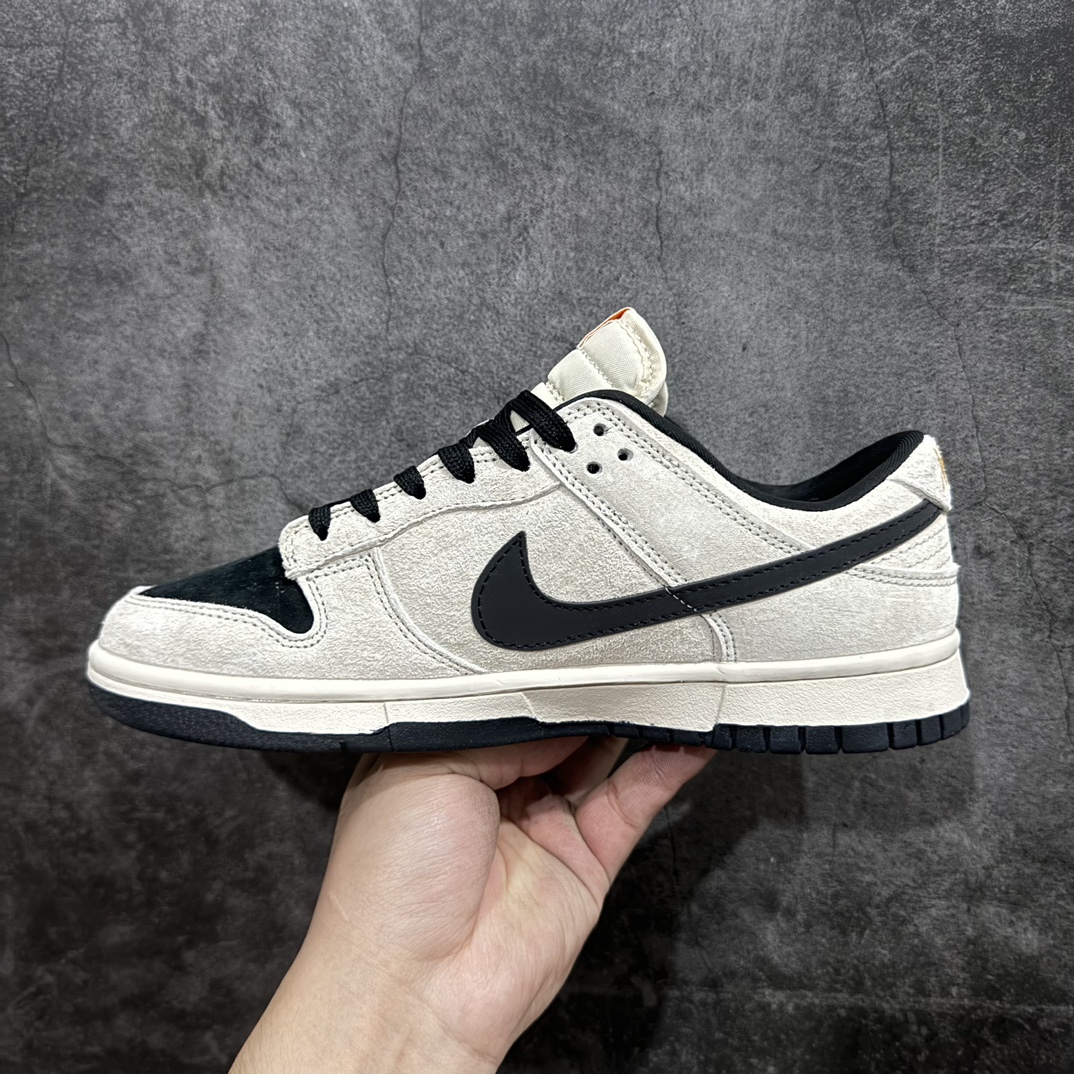 图片[2]-【定制版】Nk SB Dunk Low FOG联名-猪八黑勾 周年高端定制 低帮休闲板鞋 KK1688-088rn#定制鞋盒 大厂纯原品质出货 超高清洁度 皮料切割干净无任何毛边 细节完美 r 尺码：36 36.5 37.5 38 38.5 39 40 40.5 41 42 42.5 43 44 44.5 45  编码：HXS320340-鞋库