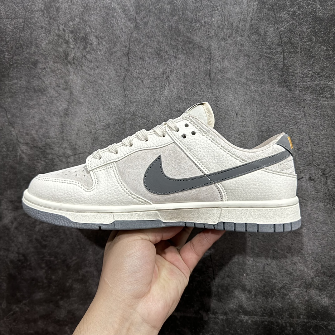 图片[2]-【定制版】Nk SB Dunk Low UN系列-猪八灰勾 周年高端定制 低帮休闲板鞋 KK1688-082rn#定制鞋盒 大厂纯原品质出货 超高清洁度 皮料切割干净无任何毛边 细节完美 r 尺码：36 36.5 37.5 38 38.5 39 40 40.5 41 42 42.5 43 44 44.5 45  编码：HXS320340-鞋库