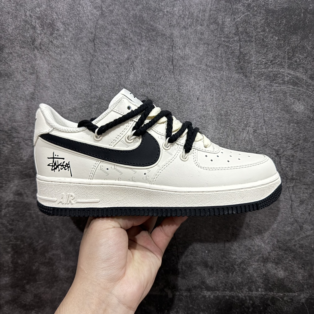 【定制版】Stussy x Nk Air Force 1\’07 Low 斯图西联名 空军一号低帮休闲板鞋 ZH0316-041rn#定制皮料  定制鞋盒 配件齐全 原楦原纸板 纯正空军版型 内置全掌气垫r 尺码：36 36.5 37.5 38 38.5 39 40 40.5 41 42 42.5 43 44 44.5 45 编码：HXS310320-鞋库