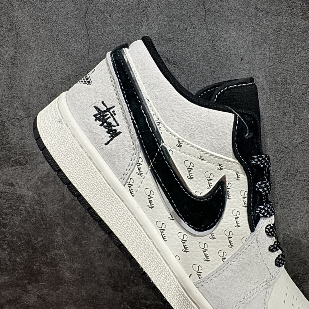 图片[7]-【定制版】Air Jordan 1 Low AJ1 乔1 斯图西联名-银边黑勾 高端定制 低帮复古篮球鞋 SJ9950-026rn#定制鞋盒 大厂纯原品质出货 超高清洁度 皮料切割干净无任何毛边 细节完美 r 尺码：36 36.5 37.5 38 38.5 39 40 40.5 41 42 42.5 43 44 44.5 45  编码：HXS320340-鞋库