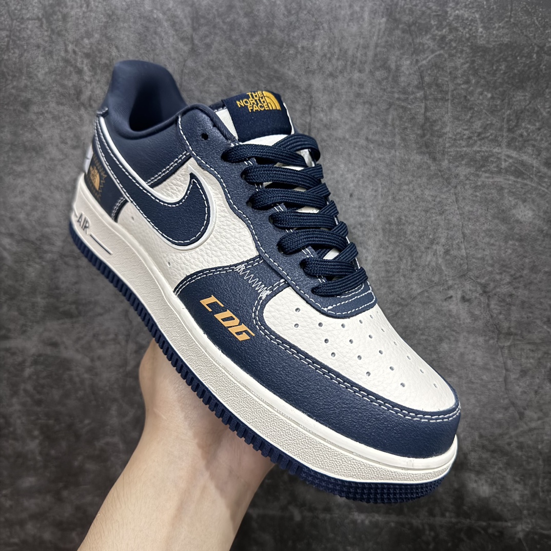 图片[3]-【公司级】Nk Air Force 1\’07 Low 北面联名 CDG深蓝 空军一号低帮休闲板鞋 KK1988-014rn原楦头原纸板 原装鞋盒 定制五金配件 内置全掌气垫 原厂鞋底r 尺码：36 36.5 37.5 38 38.5 39 40 40.5 41 42 42.5 43 44 44.5 45 编码：HXS310320-鞋库