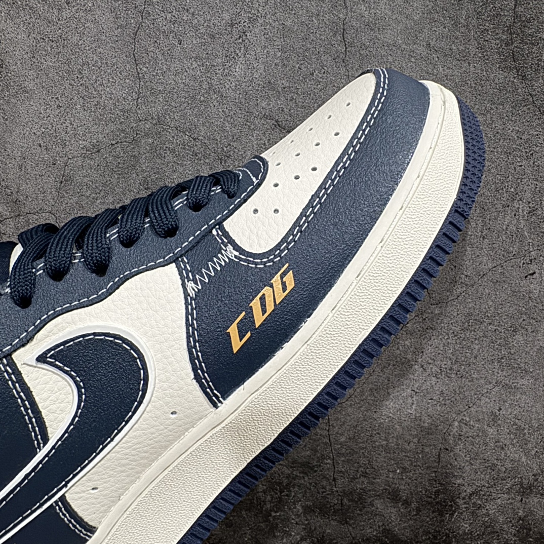 图片[6]-【公司级】Nk Air Force 1\’07 Low 北面联名 CDG深蓝 空军一号低帮休闲板鞋 KK1988-014rn原楦头原纸板 原装鞋盒 定制五金配件 内置全掌气垫 原厂鞋底r 尺码：36 36.5 37.5 38 38.5 39 40 40.5 41 42 42.5 43 44 44.5 45 编码：HXS310320-鞋库