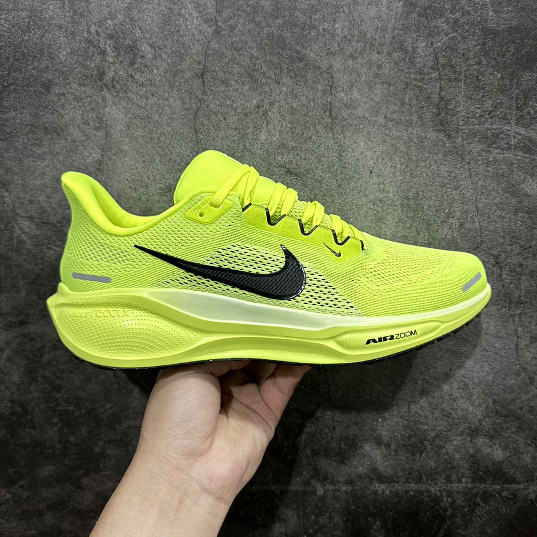 【DT纯原版】Air Zoom Pegasus 41 飞马系列n外贸专供订单 原厂折返国内销售国外专柜标准数据开发nOEM代工厂标准工艺 飞马系列全新一代n拥有 Zoom Air 一如既往的稳定感和流畅感 鞋面采用工程网眼设计 为特定高热区域营造出色透气性 进一步增加鞋面的穿孔数量 让足部能够快速散热  中足搭配 Flywire 飞线 在高速运动时营造舒适稳定的贴合感 内置Zoon气垫加持 动力十足！ 官方货号：FD2722 701 尺码：36 36.5 37.5 38 38.5 39 40 40.5 41 42 42.5 43 44 44.5 45  编码：DL230250-鞋库