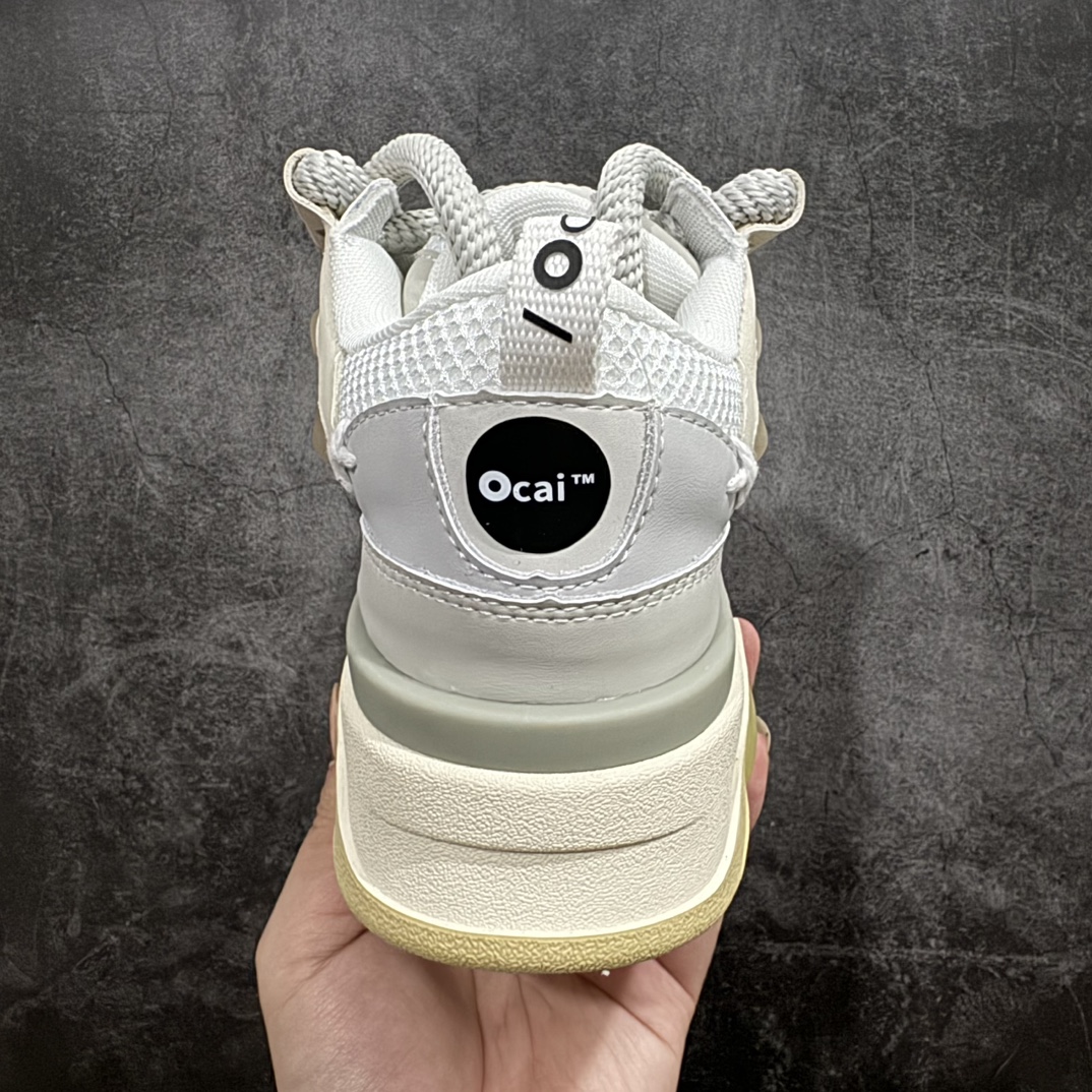 图片[4]-【广东纯原版本】Ocai Retro Sneaker 复古单品n男女鞋广东原产配件超大天地盖礼盒装#采用粒面头层皮组合牛剖革鞋面材质#内嵌缓震发泡注塑乳胶Eva物料鞋垫#底层双隔色耐磨橡胶大底❗宝藏国产面包鞋,国潮品牌Ocai Retro Sneaker 复古系列街头低帮厚底休闲运动面包板鞋 Ocai是Old Order团队在2022年新的一个企划项目。Ocai的创立以满足当下都市年轻男女的通勤基础款为基础，加以版型，面料，工艺以及满足当代时下艺术风格的一些元素来加以改革，深究每件产品的质感与细节，用满足现代审美的工艺及手法重新优化，诠释经典。通过融入更多新颖的工艺手法及风格来对服装进行进一步的更新与表达，融会贯通加以更现代的手法来重新审视与优化经典！ 货号：OC220231 尺码：35 36 37 38 39 40 41 42 43 44 45 编码：TL390400-鞋库