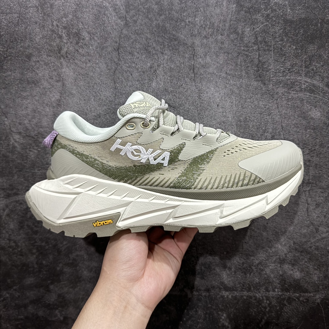 【公司级】HOKA ONE ONE Skyline-Float X 动感系列舒适减震防滑低帮跑鞋 rn#鞋款特别研发使用性能独特的几何形跑鞋中底，鞋底更厚、更高、回弹性也更好，除了卓越的缓冲性能，它还能为各种阶段的跑者带来更具动感、更加稳定的跑步体验。r 尺码：36 36.5 37 38 38.5 39 40 40.5 41 42 42.5 43 44 45  编码：LDS250270-鞋库