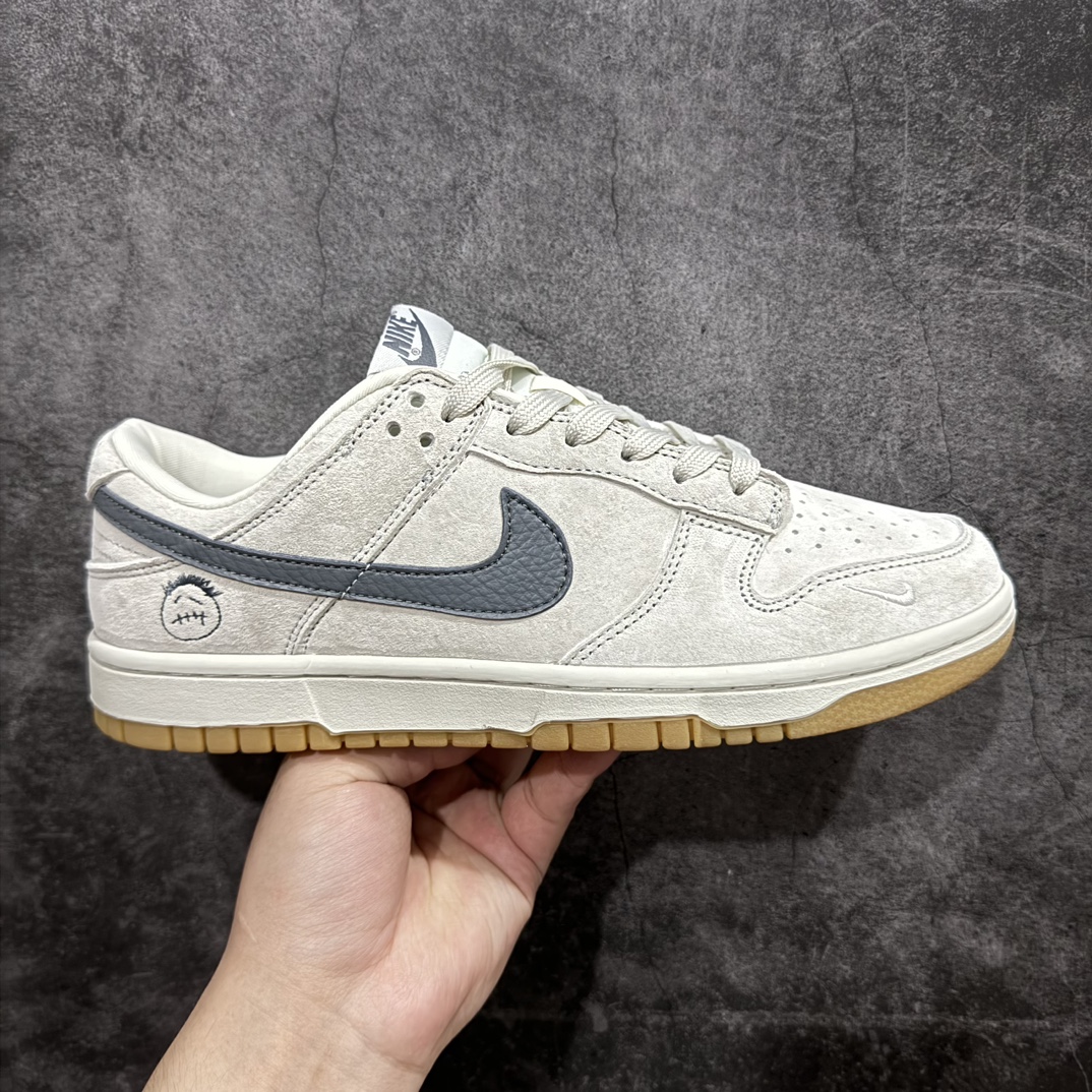 【定制版】Nk SB Dunk Low TS联名-猪八灰勾 周年高端定制 低帮休闲板鞋 KK1688-086rn#定制鞋盒 大厂纯原品质出货 超高清洁度 皮料切割干净无任何毛边 细节完美 r 尺码：36 36.5 37.5 38 38.5 39 40 40.5 41 42 42.5 43 44 44.5 45  编码：HXS320340-鞋库