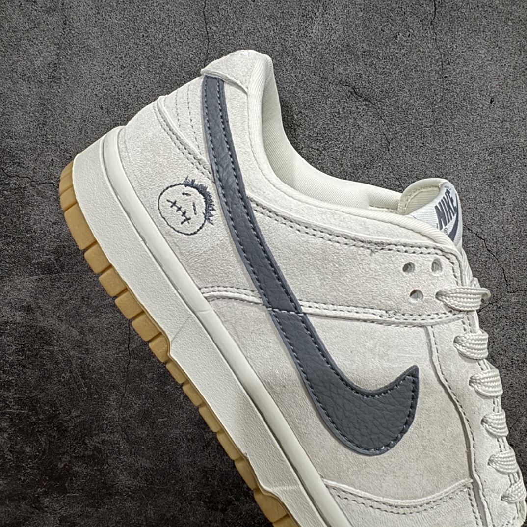 图片[7]-【定制版】Nk SB Dunk Low TS联名-猪八灰勾 周年高端定制 低帮休闲板鞋 KK1688-086rn#定制鞋盒 大厂纯原品质出货 超高清洁度 皮料切割干净无任何毛边 细节完美 r 尺码：36 36.5 37.5 38 38.5 39 40 40.5 41 42 42.5 43 44 44.5 45  编码：HXS320340-鞋库