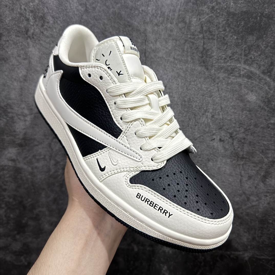 图片[3]-【定制版】Travis Scott x Fragment Design x Air Jordan 1 Low OG SP AJ1 乔1 巴宝莉联名-米白乌黑 低帮文化休闲板鞋 BB6588-316rn#多方联名合作融合了Travis Scott 独特的音乐风格，藤原浩个性的设计风格以及Jordan品牌的经典元素 使其成为一双具有独特身份和价值的鞋子 清新而立体的外观加上联名标识更突出了其独特身份 这种配色方案显示出活力和时尚感 在视觉上引人注目  鞋身的质感和细腻的细节处理使其显得高端而格调十足  这款“倒钩”联名是设计与创意完美结合  融合多方的个性风格是一款备受瞩目的潮流鞋款r 尺码：36 36.5 37.5 38 38.5 39 40 40.5 41 42 42.5 43 44 44.5 45 编码：HXS320340-鞋库