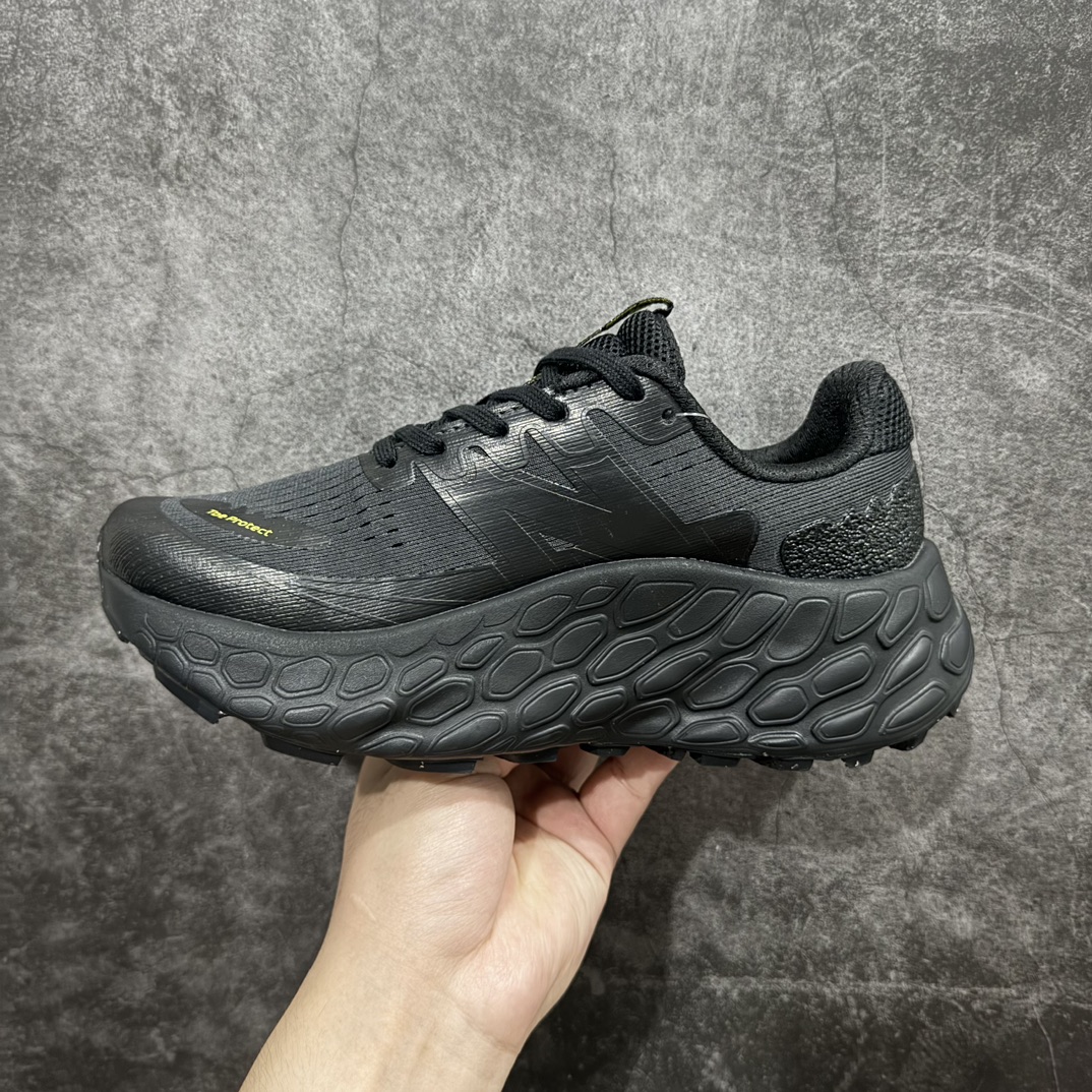 图片[2]-【公司级】New Balance NB Fresh Foam X More Trail SE 新百伦NB 系列超轻量化低帮休闲运动慢跑鞋n采用超轻透气3D针织网眼材料结构鞋面及打印Logo细节 中底嵌入FuelCell轻量化技术组合 网面鞋面设计 运动清爽透气 赤足感受 撞色设计细节控的惊喜 精细看得见 FUEL CELL避震中底 通过将液态氮快速填充进泡棉的方式 打造出具有高弹、轻质、 持久的中底货号：MTMORNB3 尺码：36 37 38 39.5 40 40.5 41.5 42 42.5 43 44 45 编码：WE230250-鞋库