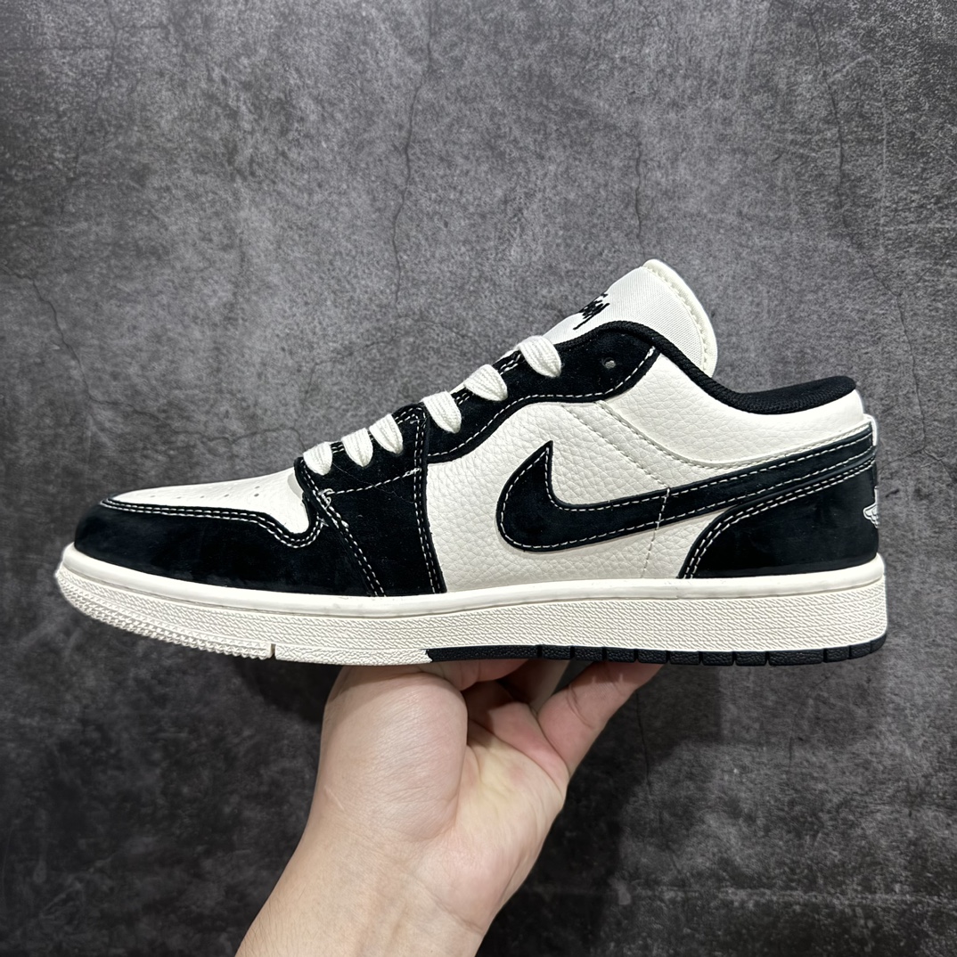 图片[2]-【定制版】Air Jordan 1 Low AJ1 乔1 斯图西联名-黑白双拼红标 高端定制 低帮复古篮球鞋 SJ9950-033rn#定制鞋盒 大厂纯原品质出货 超高清洁度 皮料切割干净无任何毛边 细节完美 r 尺码：36 36.5 37.5 38 38.5 39 40 40.5 41 42 42.5 43 44 44.5 45  编码：HXS320340-鞋库