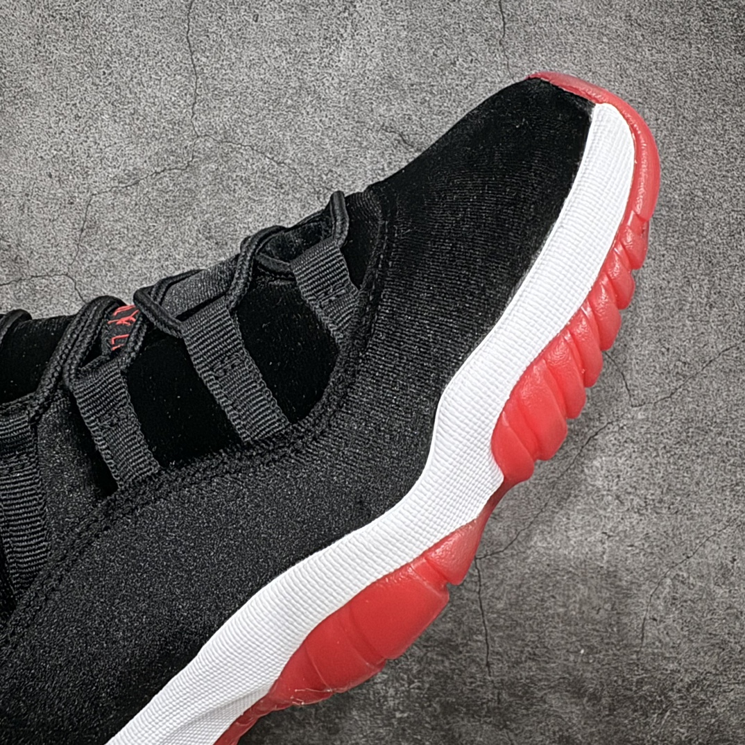 图片[6]-【外贸纯原】耐克Nike Air Jordan 11 Retro\”Bred Velvet \”AJ11代迈克尔·乔丹高帮运动文化篮球鞋“黑红公牛丝绒”DB5457-061n男女鞋真标半码制n升级原楦原纸版数据开发版型n采用丝绒面料鞋面材质n搭载原厂碳纤维缓震中 还原ZP细节n原厂流水成型工艺n厂级拉帮注胶效果❗️ 尺码：36 36.5 37.5 38 38.5 39 40.5 41 42 42.5 43 44 44.5 45 46 47.5 编码：X10380420-鞋库