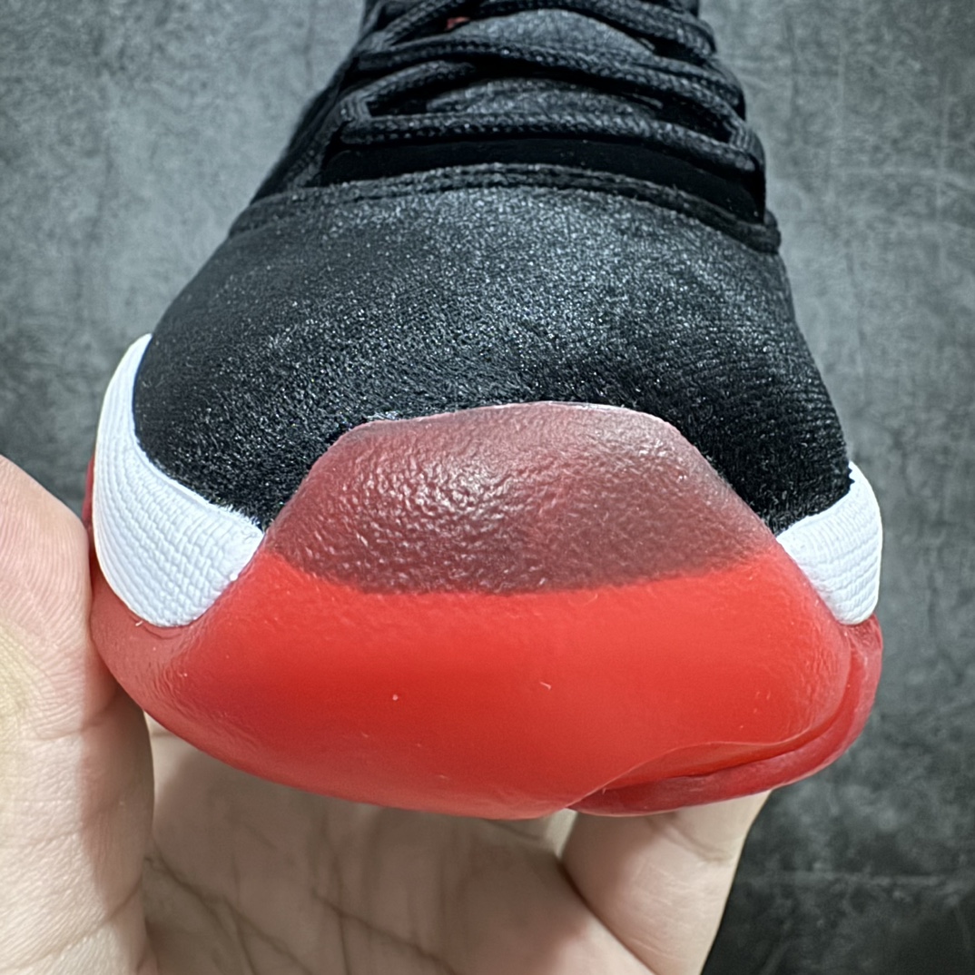 图片[8]-【外贸纯原】耐克Nike Air Jordan 11 Retro\”Bred Velvet \”AJ11代迈克尔·乔丹高帮运动文化篮球鞋“黑红公牛丝绒”DB5457-061n男女鞋真标半码制n升级原楦原纸版数据开发版型n采用丝绒面料鞋面材质n搭载原厂碳纤维缓震中 还原ZP细节n原厂流水成型工艺n厂级拉帮注胶效果❗️ 尺码：36 36.5 37.5 38 38.5 39 40.5 41 42 42.5 43 44 44.5 45 46 47.5 编码：X10380420-鞋库