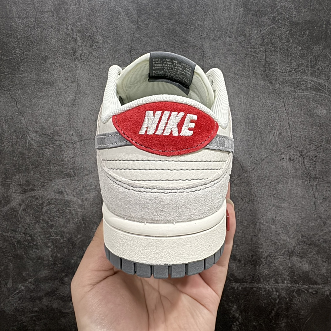 图片[4]-【定制版】Nk SB Dunk Low 斯图西联名-刺绣灰勾 周年高端定制 低帮休闲板鞋 MM1089-033rn#定制鞋盒 大厂纯原品质出货 超高清洁度 皮料切割干净无任何毛边 细节完美 r 尺码：36 36.5 37.5 38 38.5 39 40 40.5 41 42 42.5 43 44 44.5 45 编码：HXS320340-鞋库