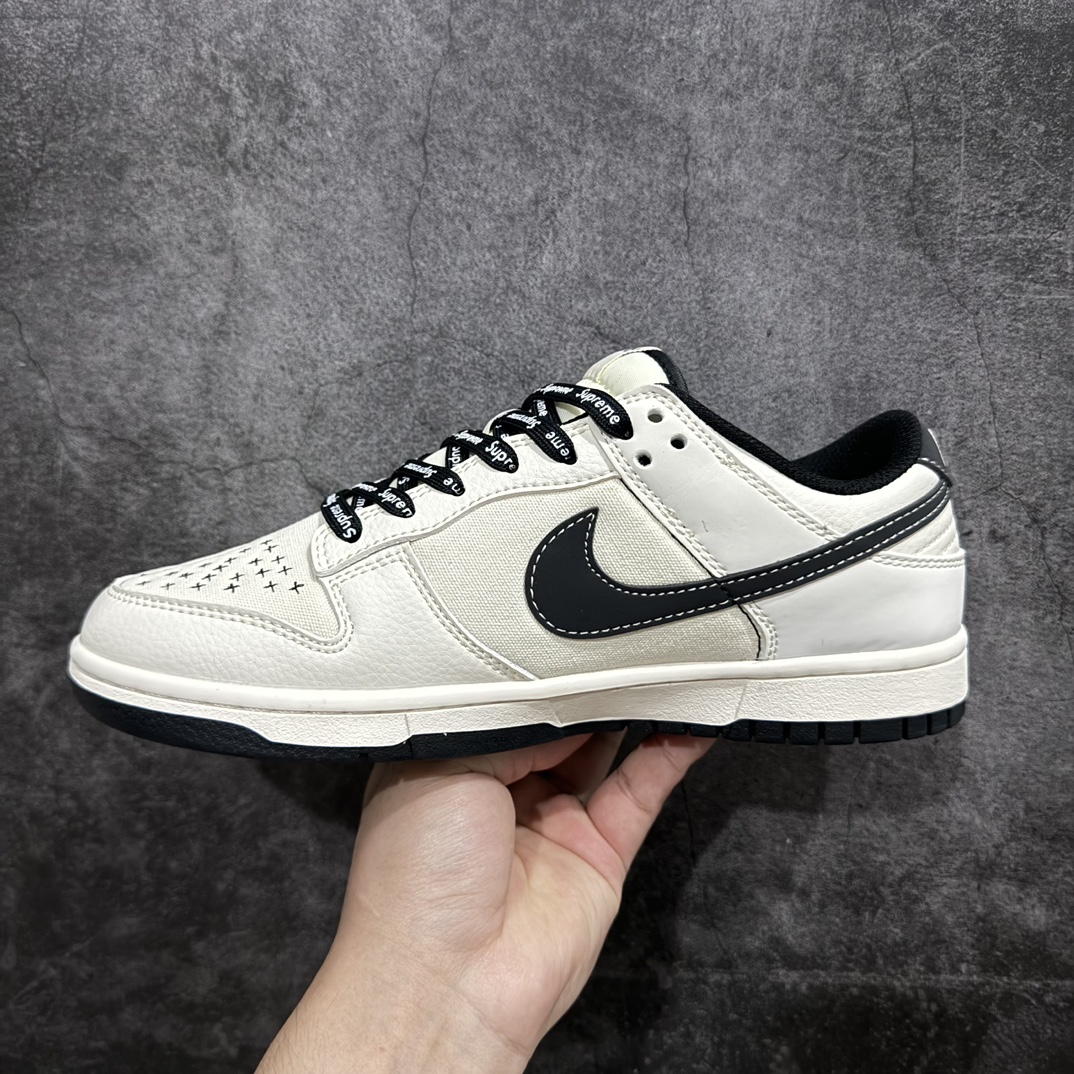 图片[2]-【定制版】Nk SB Dunk Low Supreme联名-米白黑帆布 周年高端定制 低帮休闲板鞋BB6698-515n#定制鞋盒 大厂纯原品质出货 超高清洁度 皮料切割干净无任何毛边 细节完美  尺码：36 36.5 37.5 38 38.5 39 40 40.5 41 42 42.5 43 44 44.5 45 编码：HXS260280-鞋库