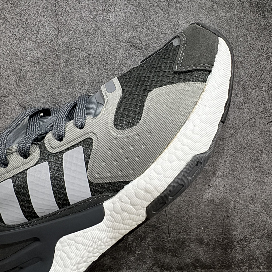图片[6]-【特价福利】公司级AD Nite Jogger 2019 Boost 联名夜行者复古跑鞋 原厂材料 原厂大底 私家独模 网布搭配麂皮拼接打造鞋面 极具复古风格鞋头及鞋跟点缀3M反光设计极为亮眼中底采用全掌 Boost 科技 厚度相当可观 脚感极佳 尺码：36 36.5 37 38 38.5 39 40 40.5 41 42 42.5 43 44 44.5 45-选品中心