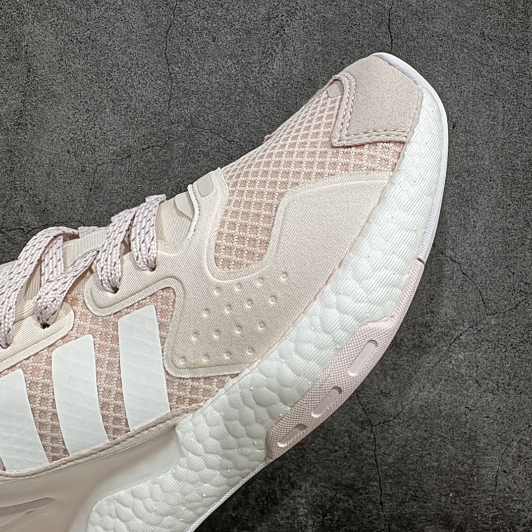 图片[6]-【特价福利】公司级AD Nite Jogger 2019 Boost 联名夜行者复古跑鞋 原厂材料 原厂大底 私家独模 网布搭配麂皮拼接打造鞋面 极具复古风格鞋头及鞋跟点缀3M反光设计极为亮眼中底采用全掌 Boost 科技 厚度相当可观 脚感极佳 尺码：36 36.5 37 38 38.5 39 40-选品中心