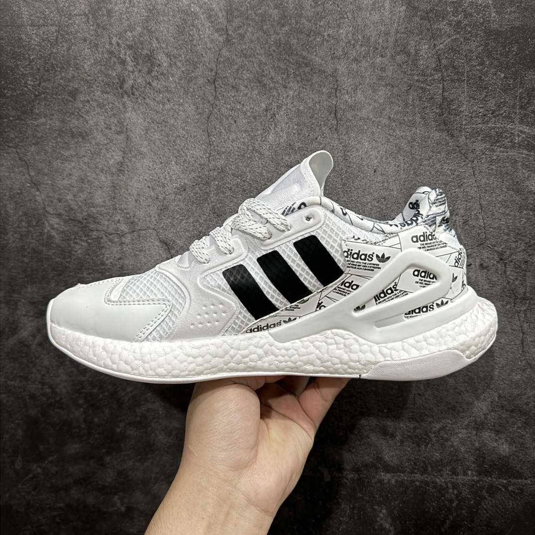 图片[2]-【特价福利】公司级AD Nite Jogger 2019 Boost 联名夜行者复古跑鞋 原厂材料 原厂大底 私家独模 网布搭配麂皮拼接打造鞋面 极具复古风格鞋头及鞋跟点缀3M反光设计极为亮眼中底采用全掌 Boost 科技 厚度相当可观 脚感极佳 尺码：36 36.5 37 38 38.5 39 40 40.5 41 42 42.5 43 44 44.5 45-选品中心