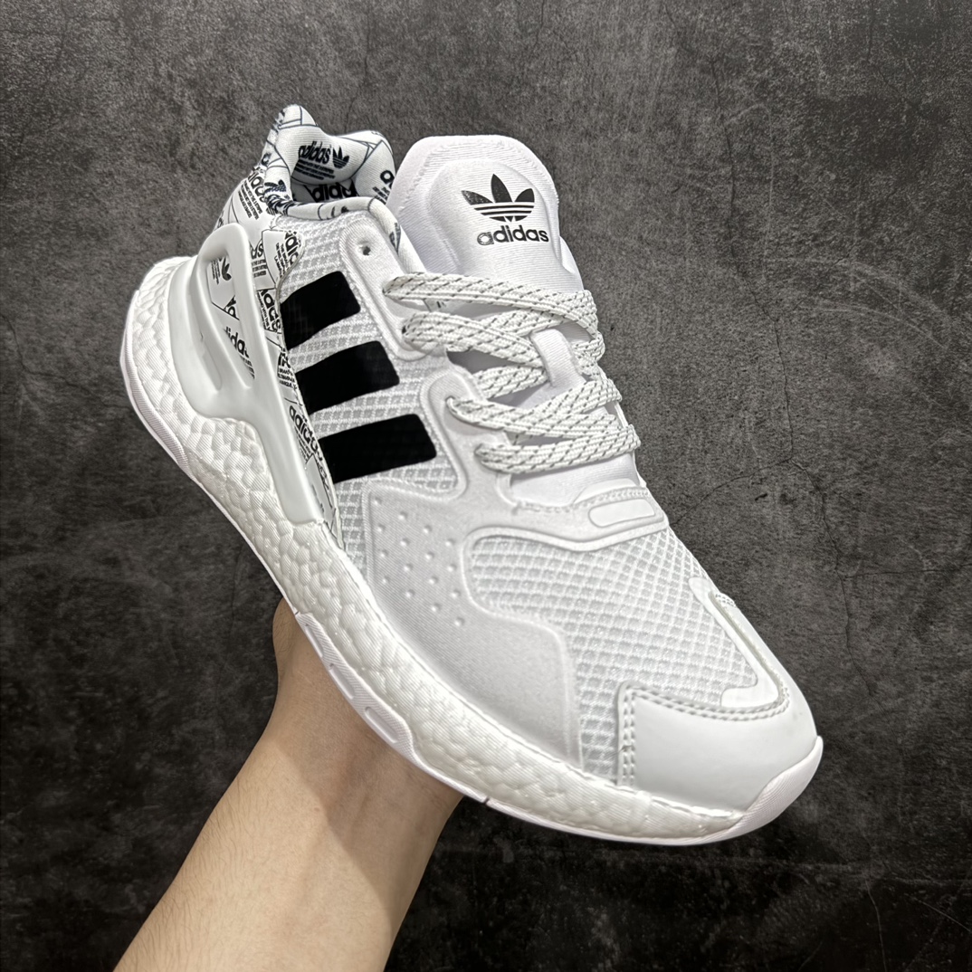 图片[3]-【特价福利】公司级AD Nite Jogger 2019 Boost 联名夜行者复古跑鞋 原厂材料 原厂大底 私家独模 网布搭配麂皮拼接打造鞋面 极具复古风格鞋头及鞋跟点缀3M反光设计极为亮眼中底采用全掌 Boost 科技 厚度相当可观 脚感极佳 尺码：36 36.5 37 38 38.5 39 40 40.5 41 42 42.5 43 44 44.5 45-选品中心
