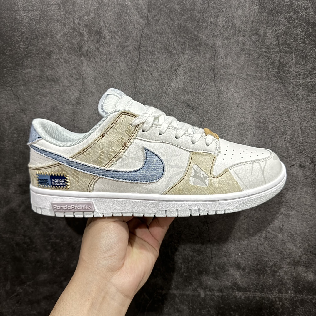 【FS礼盒版】Nike Dunk Low 熊猫恶作剧-引线牵梦 情之所钟n独家正确版本 原鞋开发 品质、细节 完美复刻n整体围绕熊猫恶作剧七夕主题设计，鞋身整体采用专属颜料重新喷涂。特殊原创设计图标涂鸦装饰，添加潮流元素效果喷涂点缀。 货号：HF0730-160 Size：35.5 36 36.5 37.5 38 38.5 39 40 40.5 41 42 42.5 43 44 44.5 45 46 编码：HXS330350-鞋库