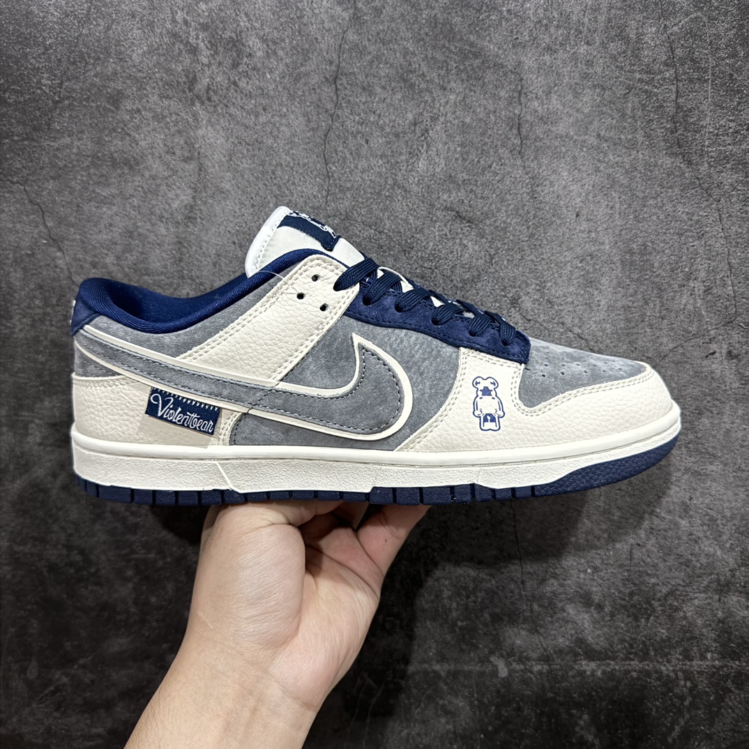 【定制版】Nk SB Dunk Low 暴力熊联名-拼接灰勾 周年高端定制 低帮休闲板鞋 KK1333-013rn#定制鞋盒 大厂纯原品质出货 超高清洁度 皮料切割干净无任何毛边 细节完美 r 尺码：36 36.5 37.5 38 38.5 39 40 40.5 41 42 42.5 43 44 44.5 45  编码：HXS320340-鞋库