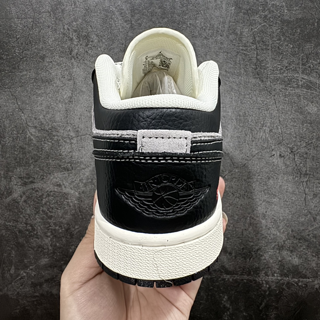 图片[4]-【定制版】Air Jordan 1 Low Supreme联名-黑灰猪八双拼 高端定制 低帮复古篮球鞋 SJ9950-032rn#定制鞋盒 大厂纯原品质出货 超高清洁度 皮料切割干净无任何毛边 细节完美 r 尺码：36 36.5 37.5 38 38.5 39 40 40.5 41 42 42.5 43 44 44.5 45 编码：HXS320340-鞋库