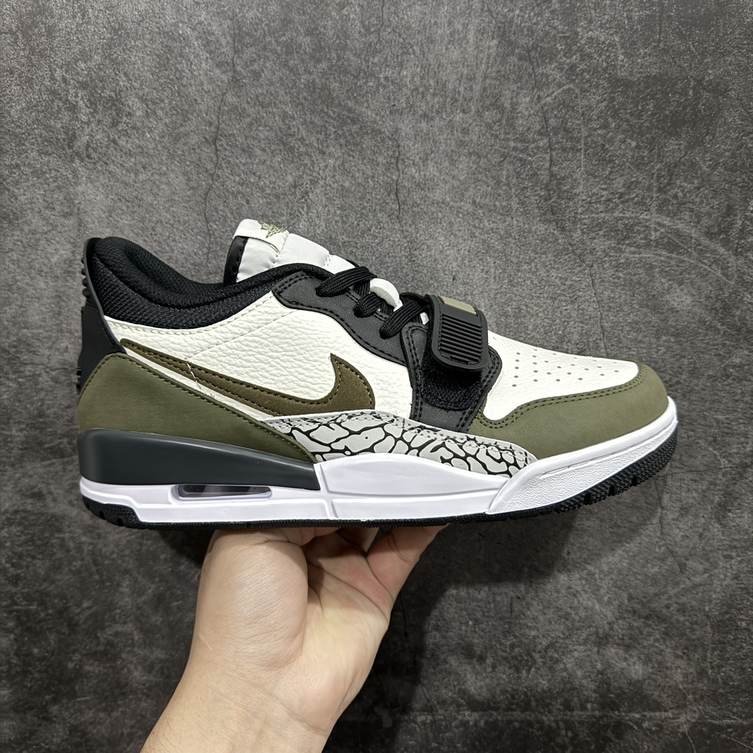 【纯原N版】Air Jordan Legacy AJ312 Low低帮复古篮球鞋  CD7069-120nn市场最强独一档产物 全套原纸板楦头开发 原厂大底磨具加持立体防滑纹理 原档数据后跟TPU子母扣魔术贴 原装可视Air Sole气垫 原汁原味最完美的312代版型 唯一正确鞋头趴度弧度高度鞋身腰线 进口港宝加持 后跟自然饱满 全鞋荧光划线卡点 追求极致完美 每一双都是工艺品 多重QC质检 超越公司货的品控标准 实实在在的免检产品 鞋身采用了皮革材质打造 横跨鞋面的魔术贴十分吸睛 侧面的Swoosh Logo的一部分被鞋面遮挡了一部分 颇具玩味 魔术贴上标有NK标识 而鞋舌上是Jordan的经典红色飞翼Logo 后跟和鞋底均采用了AJ3的设计 后跟上同样也使用了经典的爆裂纹图案SIZE：36 36.5 37.5 38 38.5 39 40 40.5 41 42 42.5 43 44 44.5 45 46 47.5 编码：QH2802300-鞋库