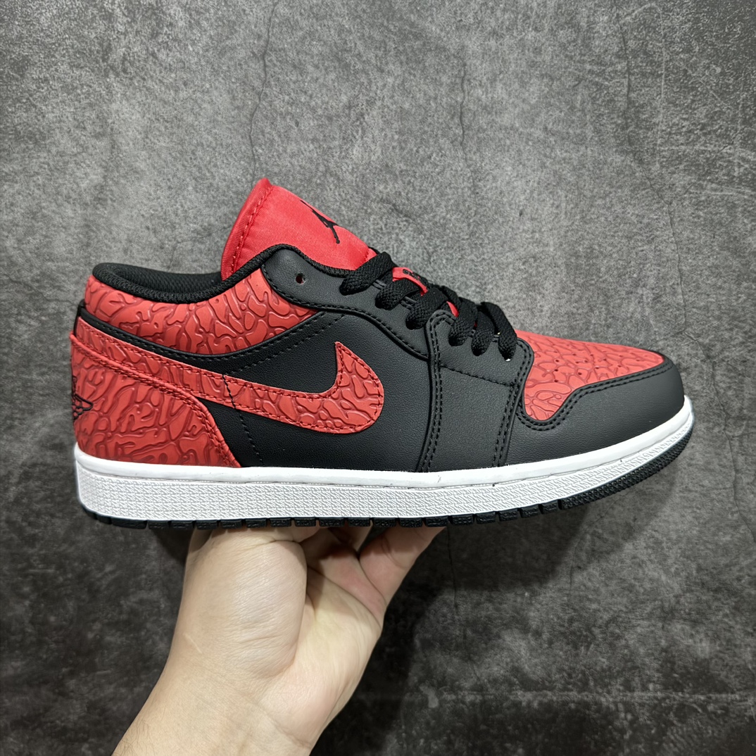 【K版】Air Jordan AJ1 Low 低帮黑红爆裂纹 553558-013n全新流水线出品 DT版本唯一平替选择 市场第二梯队最强版 全部原鞋开发 原楦原纸板开发 全鞋电脑针车 原厂内置全掌气垫 原盒内在原标 唯一Zp原版鞋带绑法 免检产品 全新2022版型 全头层皮料 完美零毛边处理 原厂配置全掌气垫 价格定位良心SIZE：36 36.5 37.5 38 38.5 39 40 40.5 41 42 42.5 43 44 44.5 45 46  编码：LDS230350-鞋库