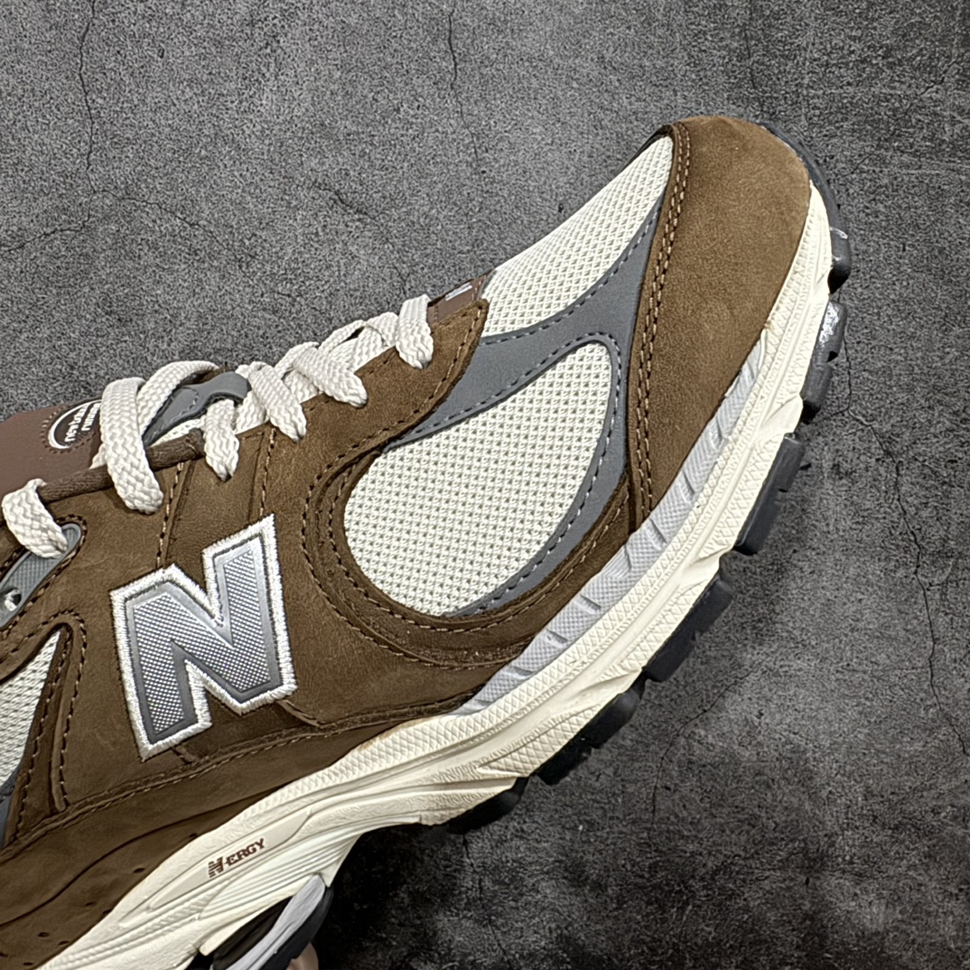 图片[6]-【纯原M版】新百伦NB New Balance M2002RHS 白棕 全套原楦原纸板原厂数据开发 原厂网纱 原装进口翻毛皮料正确绒感卡色 正确中底拉帮中底网布细节 一比一手工擦旧效果 冲裁组合 匠心打造 耗时两个月开发完成 工艺极其复杂难度可想而知 新开独立私模大底 全网唯一正确做旧组合大底 高端零售专供产物  尺码：36 37 37.5 38 38.5 39.5 40 40.5 41.5 42 42.5 43 44 44.5 45 45.5 46.5 47 编码：HXS300320-鞋库