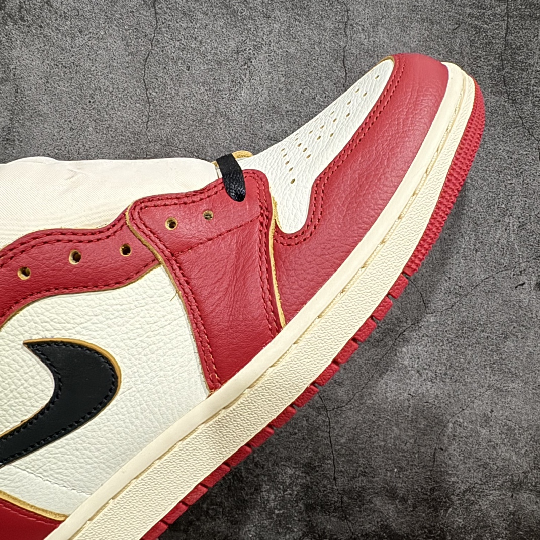 图片[6]-【DG纯原版】Union X Air Jordan 1 Retro High NRGn限量联名 黑白红拼接 实拍首发官方货号：HV8563 6001229nn莞产大厂出品 市场第一梯队出货n唯一可媲美原版 全鞋电脑针车 精确间距匹配国内顶级头层皮料订染 用料绝不含糊飞翼3D高频深度立体 全方位比对原鞋n皮料全程玻璃冲刀 冲裁 清洁度完美工艺方面漏斗收腰 底线拉帮 LOGO立体 小到针眼排布 载片对称 冲孔效果 鞋标规范 鞋垫背胶等等 绝对无敌Size：40 40.5 41 42 42.5 43 44 44.5 45 46 47.5 编码：X10430450-鞋库