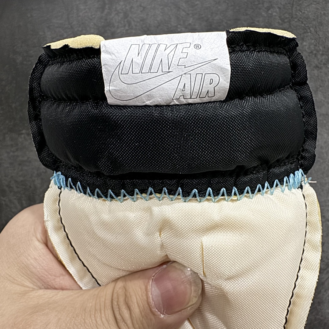 图片[7]-【DG纯原版】Union X Air Jordan 1 Retro High NRGn限量联名 黑白红拼接 实拍首发官方货号：HV8563 6001229nn莞产大厂出品 市场第一梯队出货n唯一可媲美原版 全鞋电脑针车 精确间距匹配国内顶级头层皮料订染 用料绝不含糊飞翼3D高频深度立体 全方位比对原鞋n皮料全程玻璃冲刀 冲裁 清洁度完美工艺方面漏斗收腰 底线拉帮 LOGO立体 小到针眼排布 载片对称 冲孔效果 鞋标规范 鞋垫背胶等等 绝对无敌Size：40 40.5 41 42 42.5 43 44 44.5 45 46 47.5 编码：X10430450-鞋库