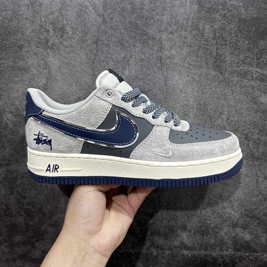 【定制版】Nk Air Force 1\’07 Low 斯图西联名-灰猪八蓝底 空军一号低帮休闲板鞋 SJ6698-005rn原楦头原纸板 原装鞋盒 定制五金配件 内置全掌气垫 原厂鞋底r 尺码：36 36.5 37.5 38 38.5 39 40 40.5 41 42 42.5 43 44 44.5 45  编码：HXS310320-鞋库